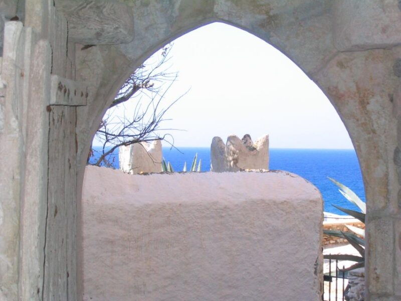 naxos-castle-walking-tour-and-sunset-at-the-portara