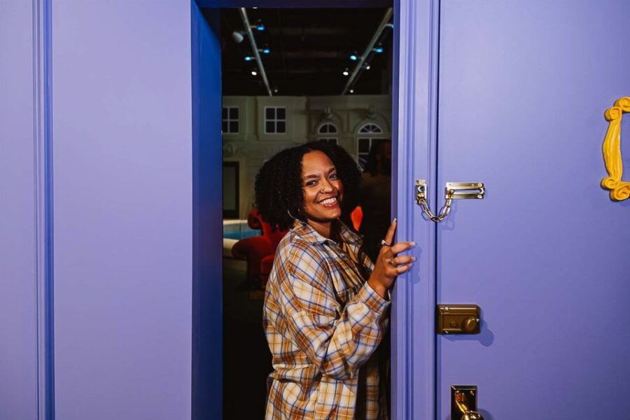 new-york-city-the-friends-experience-entry-ticket