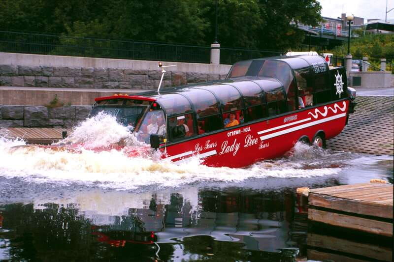 ottawa-bilingual-guided-city-tour-by-amphibious-bus