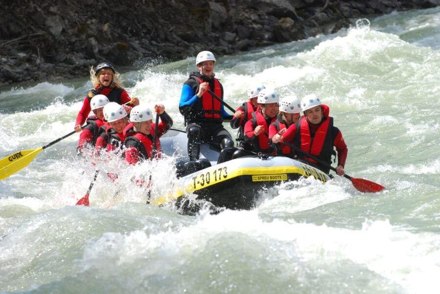 otztal-rafting-at-imster-canyon-for-beginners