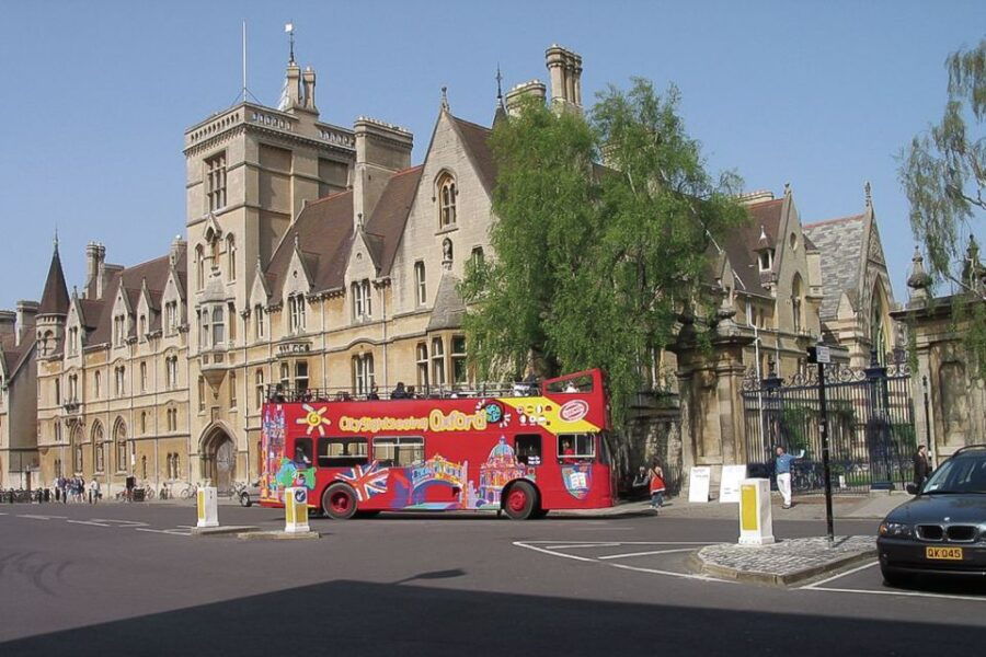 oxford-city-sightseeing-hop-on-hop-off-bus-tour