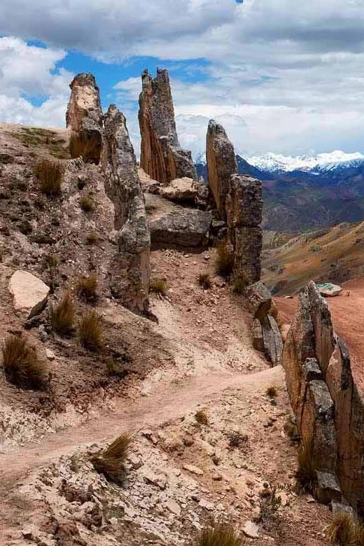 palccoyo-rainbow-mountain