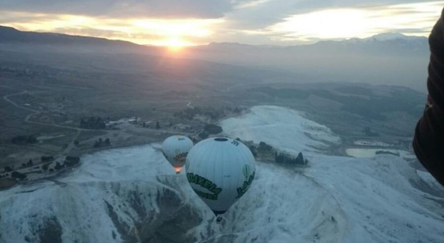 pamukkale-hot-air-balloon-tour-2