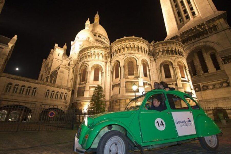 paris-private-guided-city-tour-at-night-in-citroen-2cv