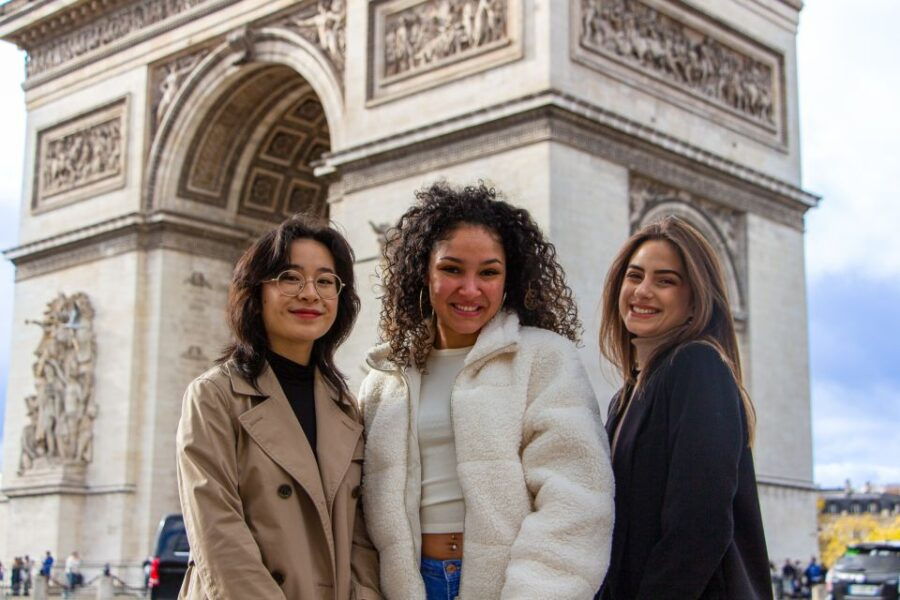 paris-professional-photoshoot-at-the-arc-de-triomphe