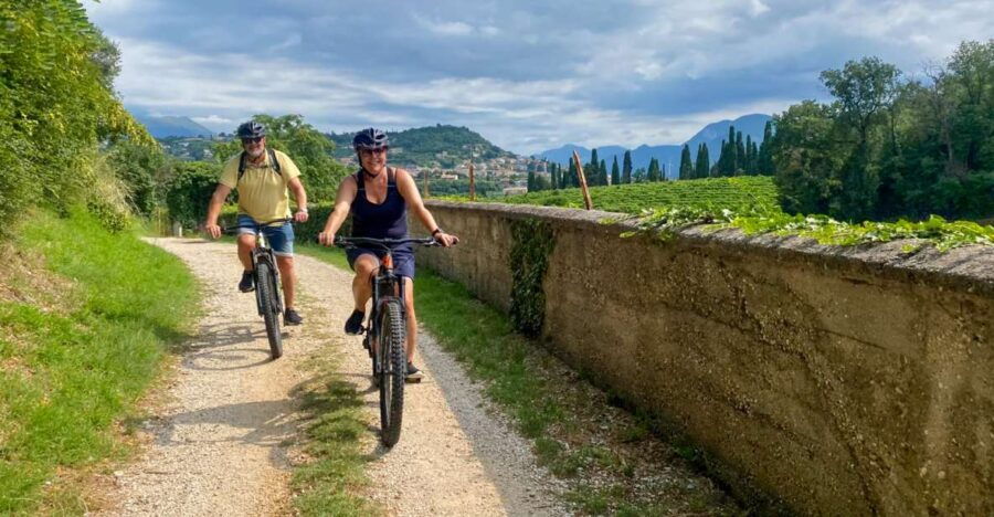 pastrengo-e-bike-tour-and-wine-tasting-in-the-castle