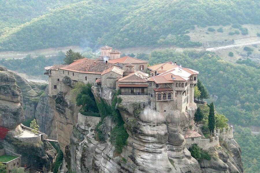 personalised-private-meteora-morning-tour-with-local-guide
