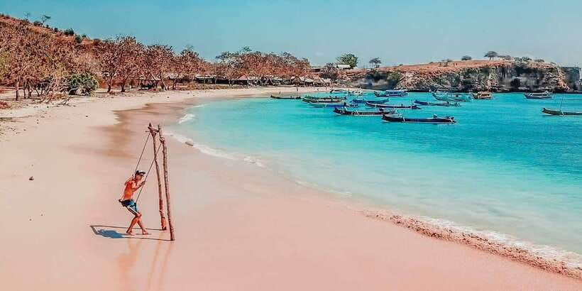 pink-beach-and-southeast-gili-islands-full-day-private-tour