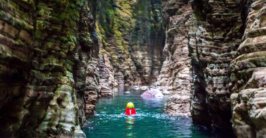 pontremoli-giaredo-gorge-canyoning-tour