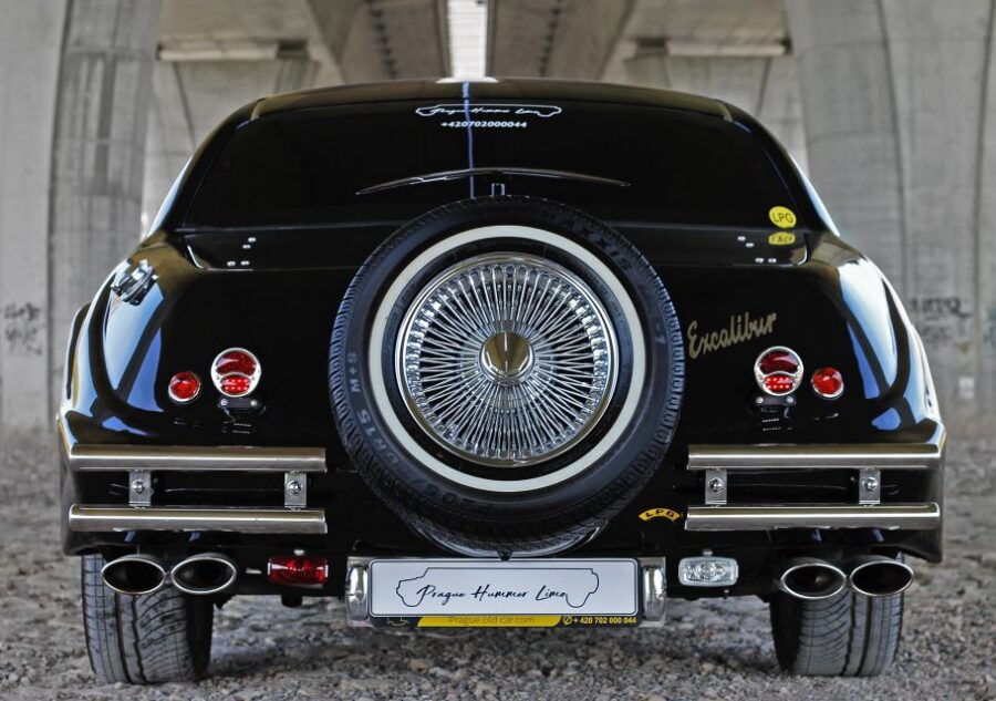 prague-1-hour-vintage-limousine-rental