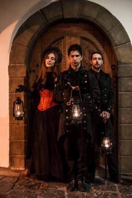 prague-alchemy-mysteries-bridge-and-castle-evening-tour