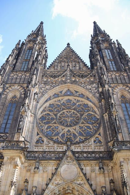 prague-castle-cathedral-strahov-monastery-private-tour