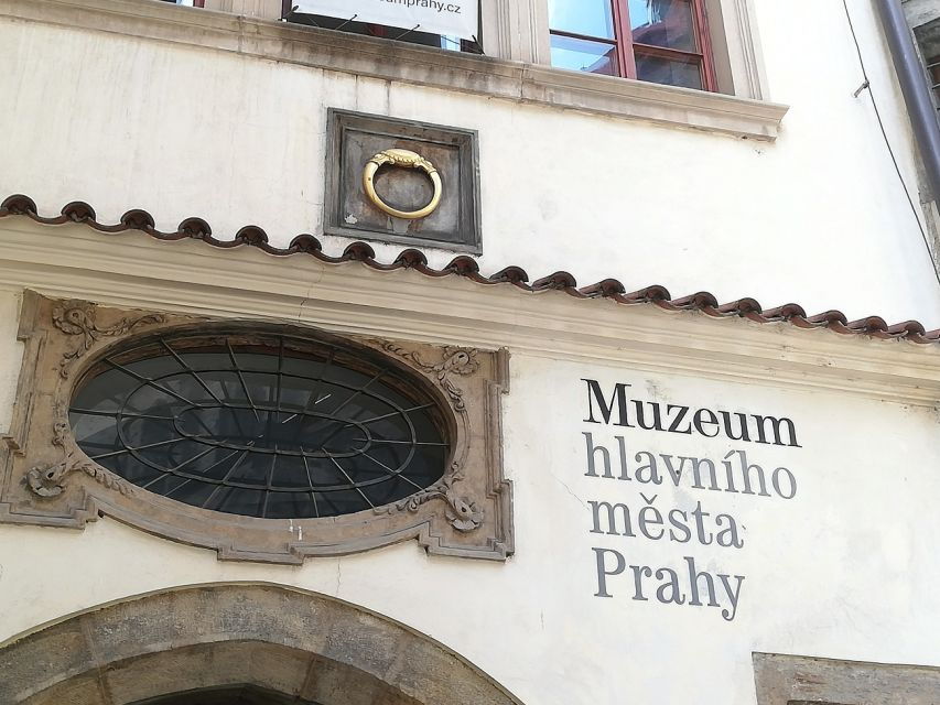 prague-house-at-the-golden-ring-entry-ticket