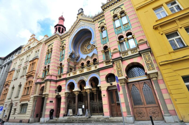 prague-old-town-and-top-attractions-private-tour-by-car