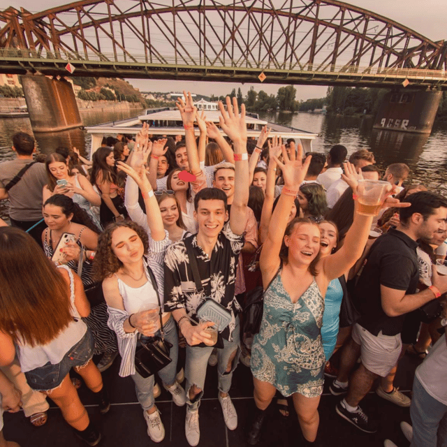prague-party-cruise-with-afterparty-at-epic