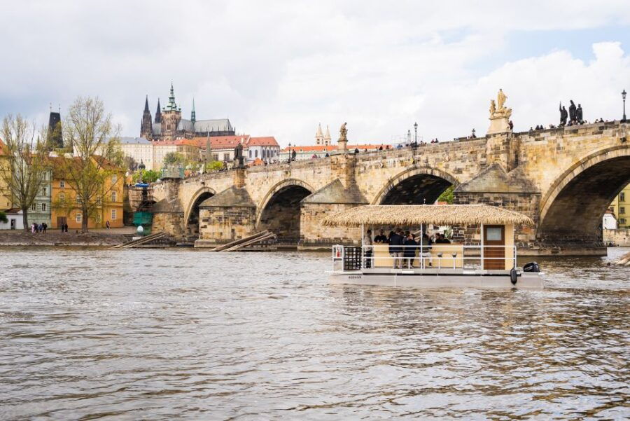 prague-party-tiki-boat-sightseeing-cruise-with-drinks