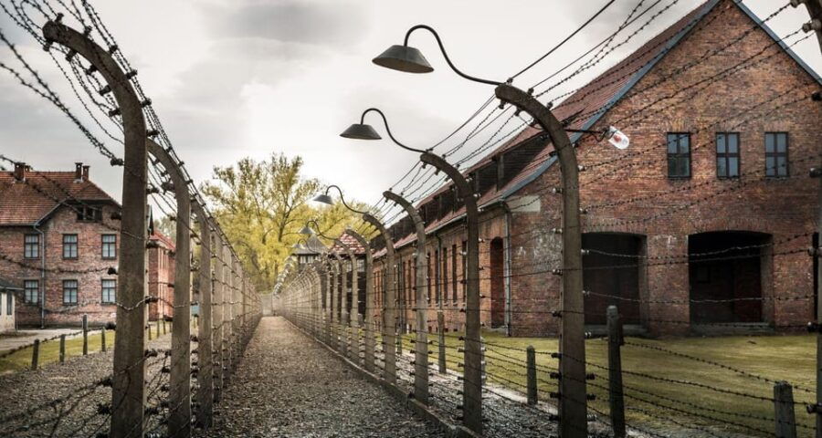 prague-tour-to-auschwitz-birkenau