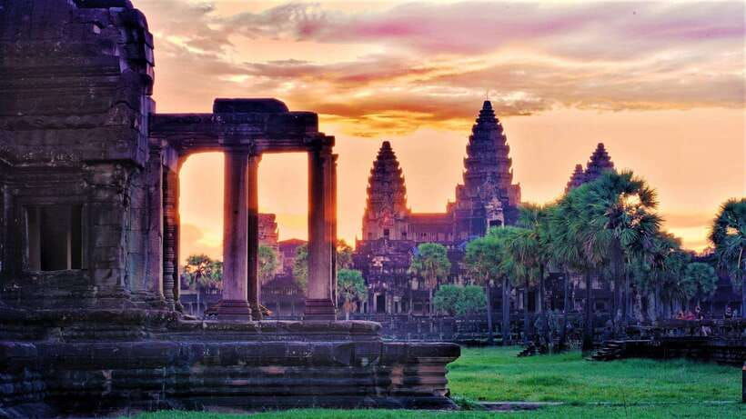 private-2-day-angkor-wat-sunrise-discover-all-major-temple