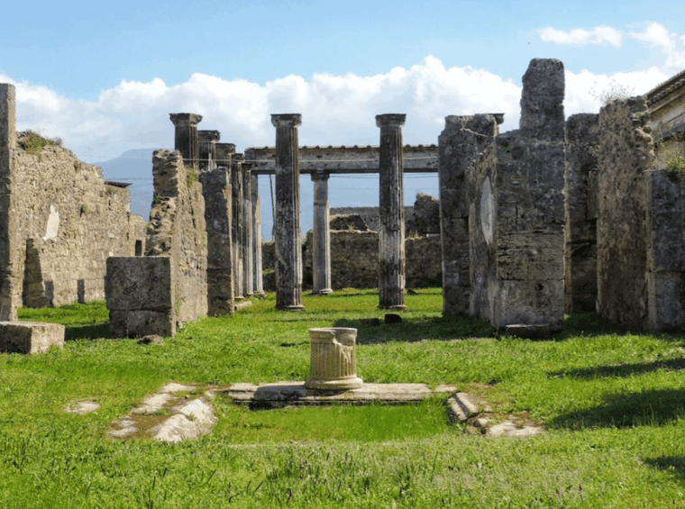 private-pompeii-tour-and-archaeological-museum-of-naples