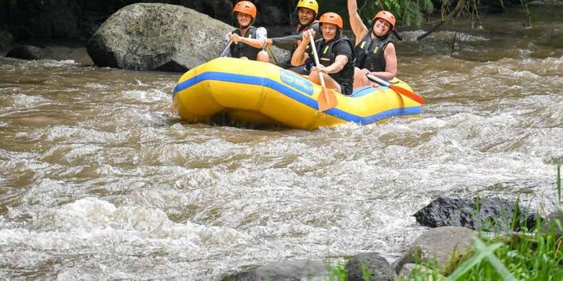 quad-bike-bali-tunnel-waterfall-with-rafting