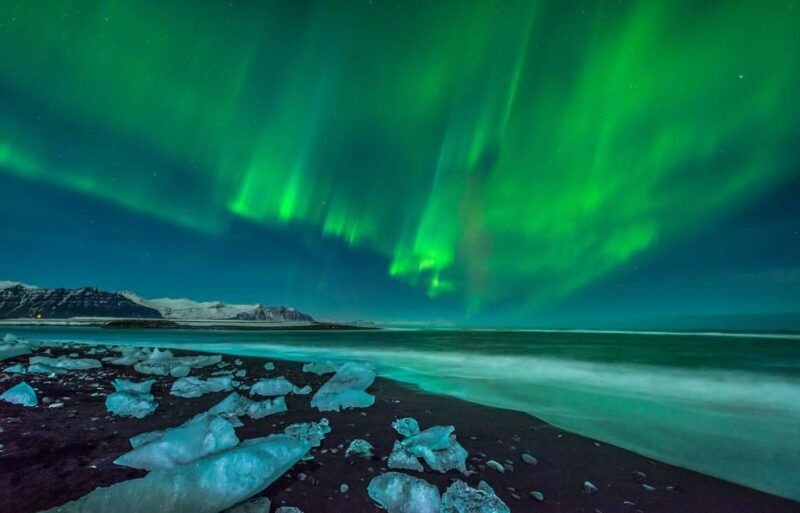 reykjavik-5-day-northern-lights-hunt-glacier-lagoon-tour