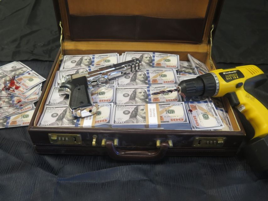 reykjavik-escobar-private-themed-escape-room-experience