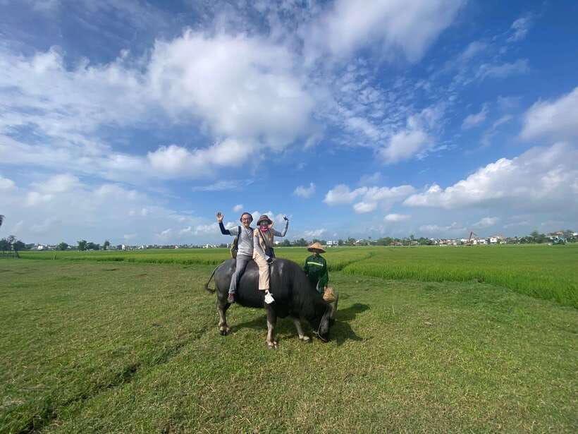 riding-buffalo-and-basket-boat-hoi-an-private-bike-tour