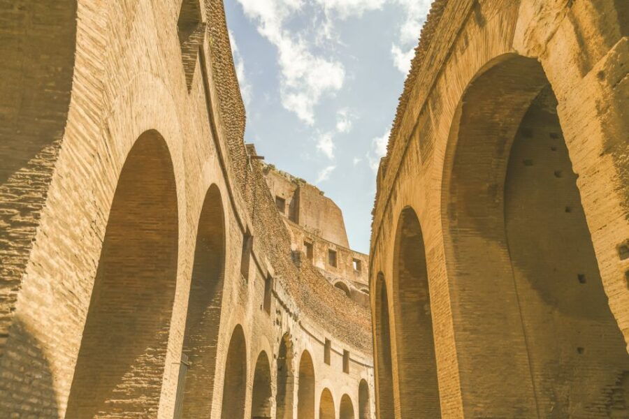 rome-colosseum-and-roman-forum-small-group-tour-in-german