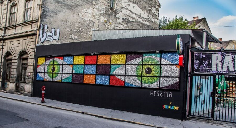 ruin-bars-private-tour-culture-history-and-drinks