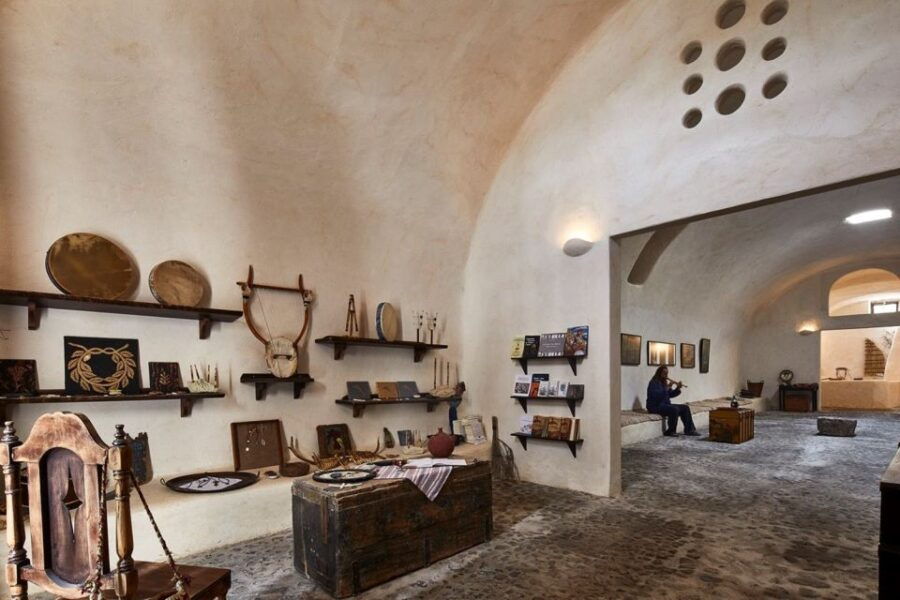 santorini-a-mythical-musical-experience