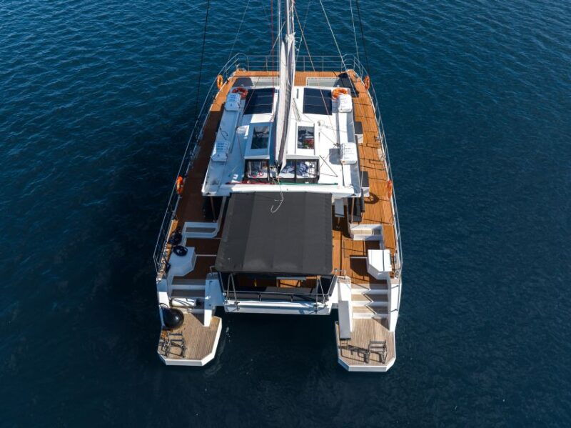 santorini-catamaran-caldera-cruise-with-meal-and-drinks-2