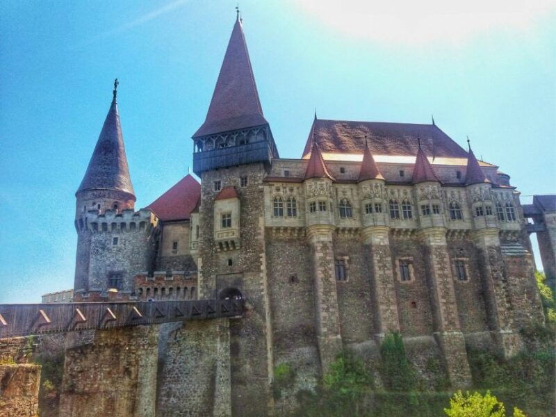 sb04-alba-iulia-corvin-castle-romanias-legendary-heart
