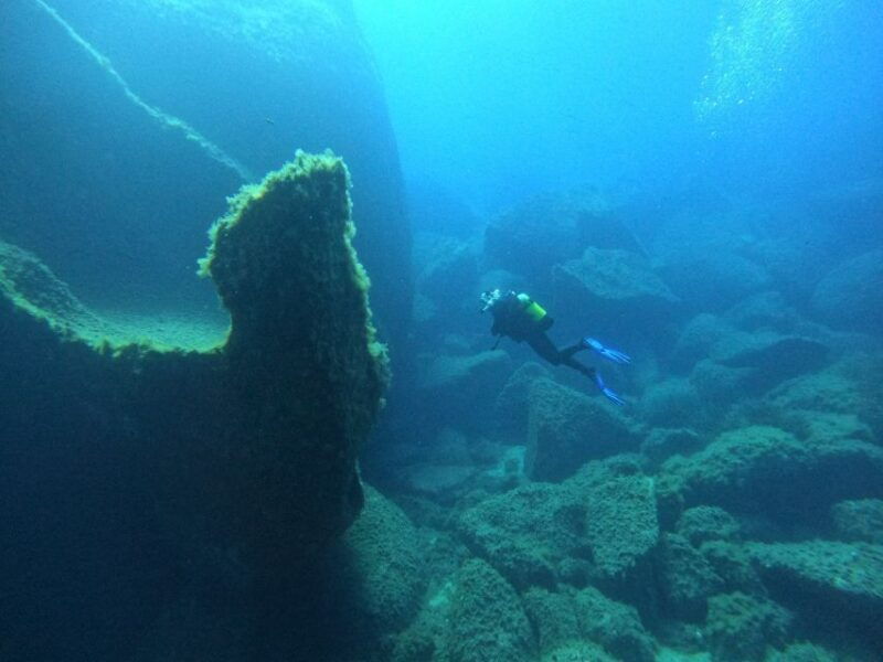 scuba-diving-excursion-in-the-marine-protected-area