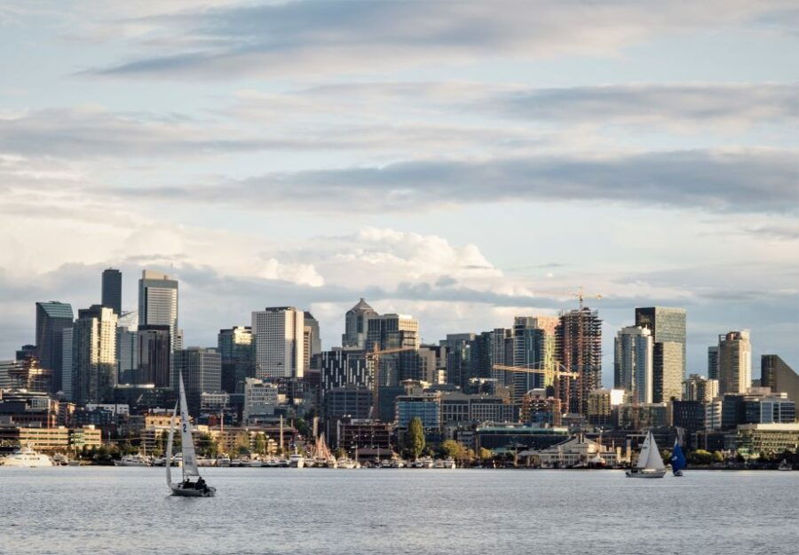 Seattle: Locks Cruise With Live Narration