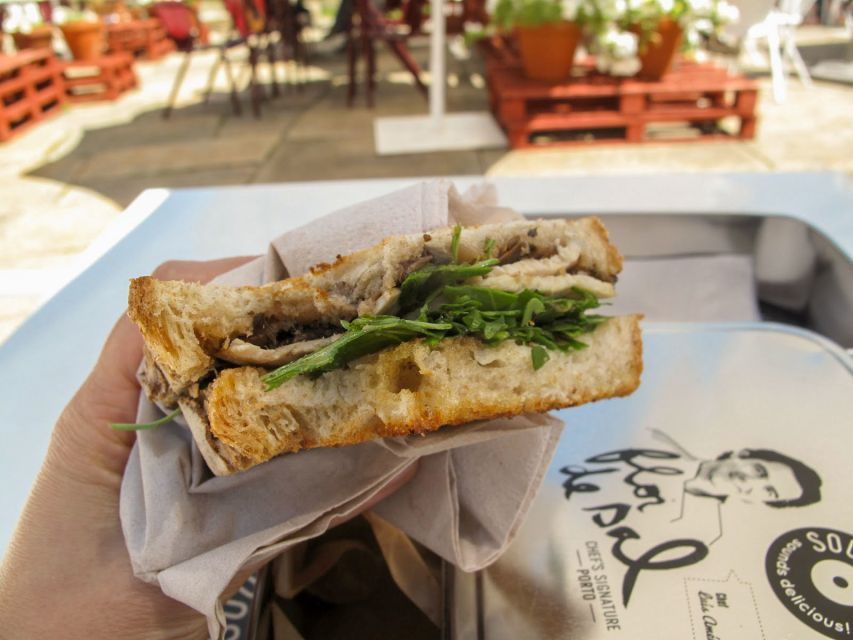 self-guided-bike-to-surfnfood-pack