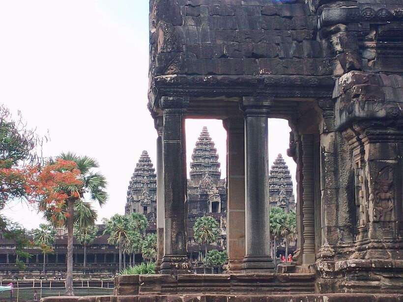 siem-reap-3-day-guided-tour-with-angkor-wat-sunrise