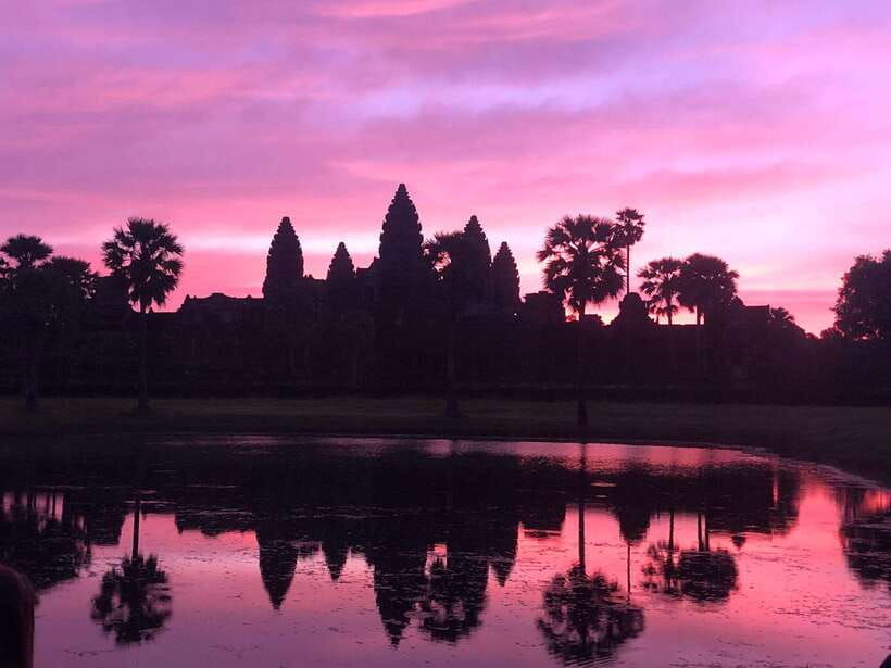 siem-reap-angkor-wat-small-group-sunrise-tour