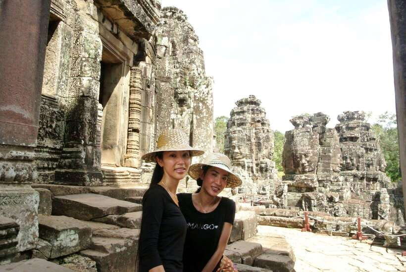 siemreap-private-angkor-wat-tour-w-german-or-english-guide