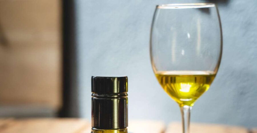 sortino-olive-oil-tasting-with-sicilian-products-and-wine