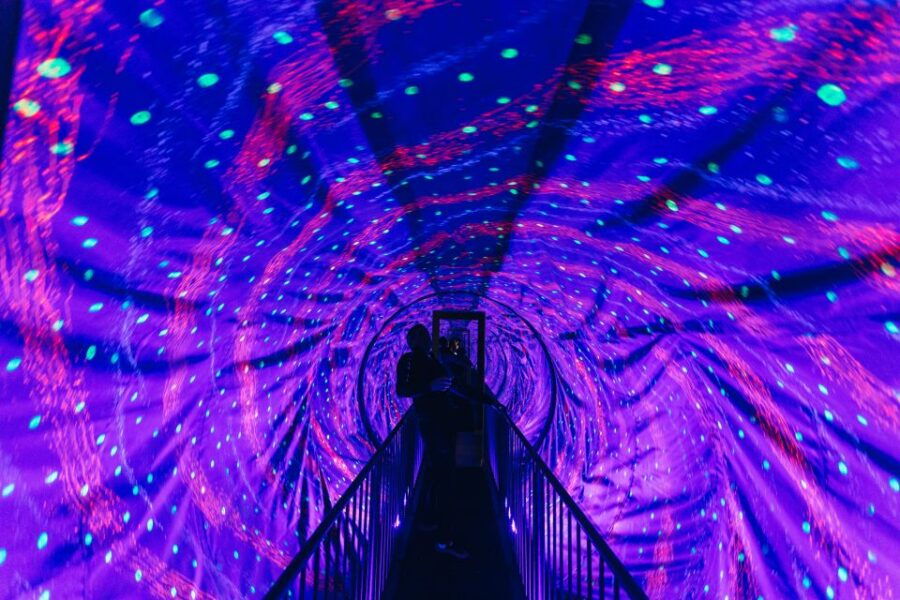 split-museum-of-illusions-entrance-ticket