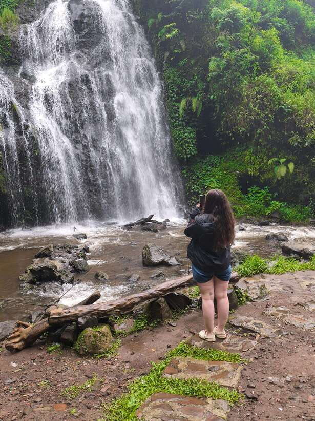 start-10am-bandung-group-tour-volcano-waterfalls-hotspring