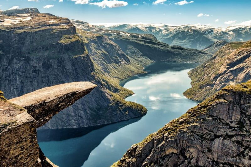 stavanger-guided-hike-to-trolltunga