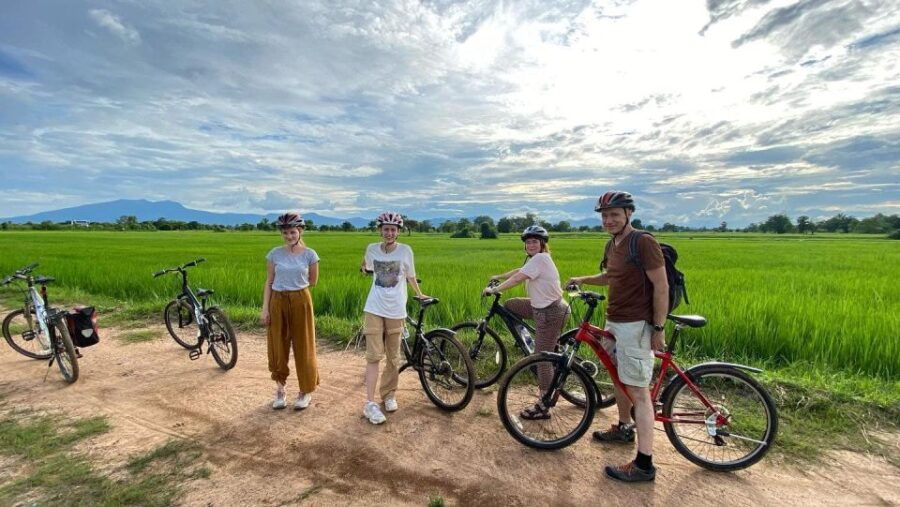 sukhothai-2-5-hours-guided-countryside-sunset-bike-tour