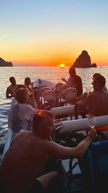sunset-cruise-scandola-piana-swimming-boat-12-seats