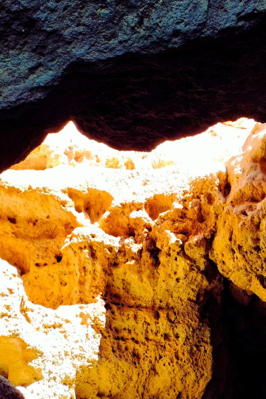sunset-marinha-beach-benagil-cave-boat-tour