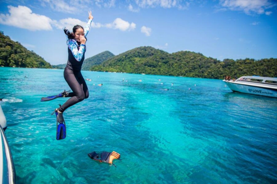 surin-island-snorkeling-tour