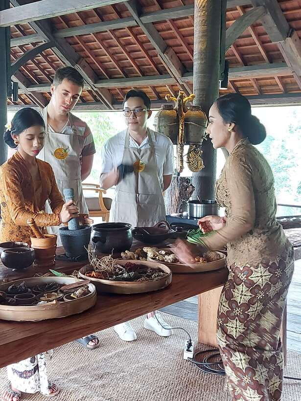 the-art-of-jamu-experience-workshop