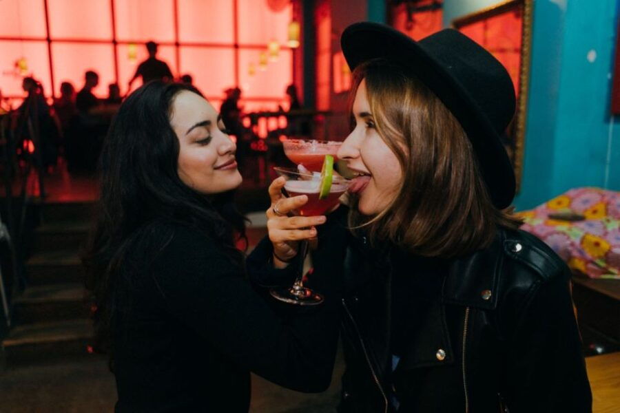 tipsy-tour-with-drinks-included-in-london