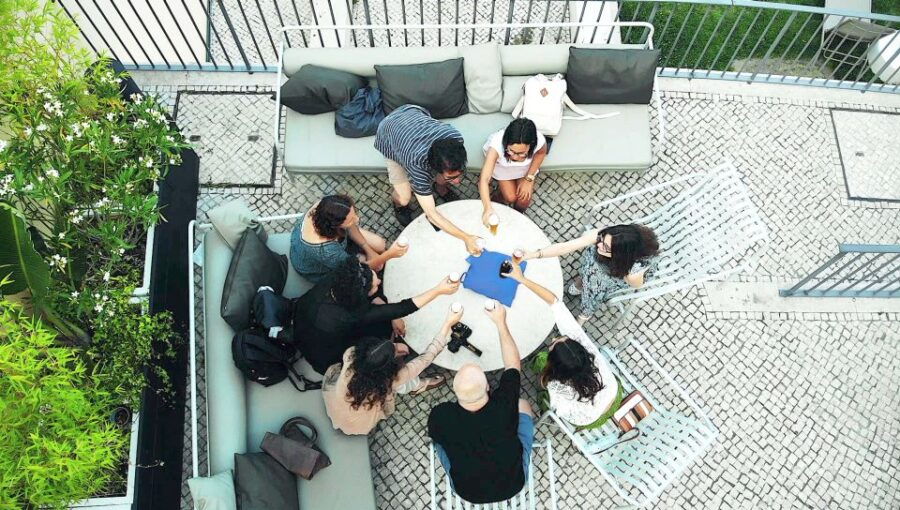 total-lisbon-experience-walking-tour-with-seafood-lunch