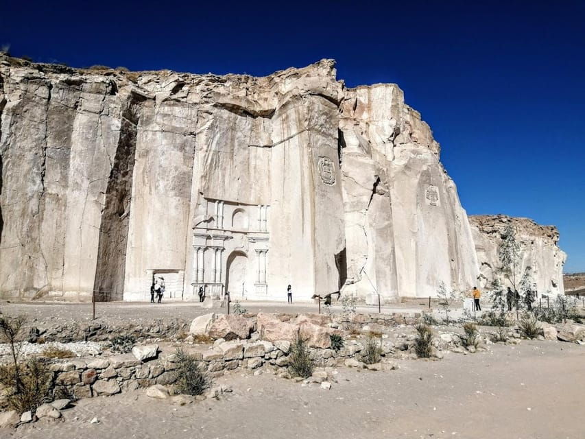 tour-hike-to-the-sillar-route-and-culebrillas-in-arequipa